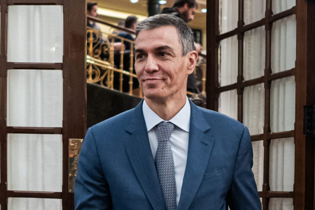 El presidente de Control Presupuestario de la Eurocámara critica al Gobierno de Sánchez por financiar pensiones con fondos europeos El presidente de Control Presupuestario de la Eurocámara critica al Gobierno de Sánchez por financiar pensiones con fondos europeos