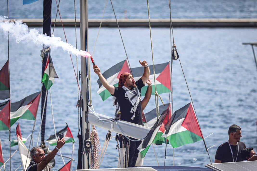 Israel intercepta de nuevo a la flotilla que intenta dirigirse a Gaza frente a las costas de Chipre Israel intercepta de nuevo a la flotilla que intenta dirigirse a Gaza frente a las costas de Chipre
