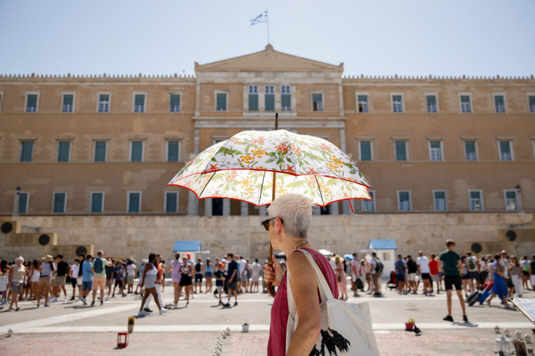 Grecia aprueba deportaciones aceleradas y centros de retorno fuera de la UE Grecia aprueba deportaciones aceleradas y centros de retorno fuera de la UE