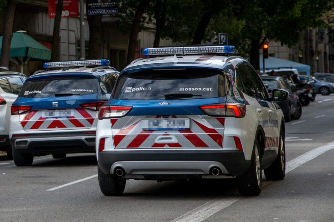 Detenidos en Gerona dos hombres por agresión sexual a tres menores Detenidos en Gerona dos hombres por agresión sexual a tres menores