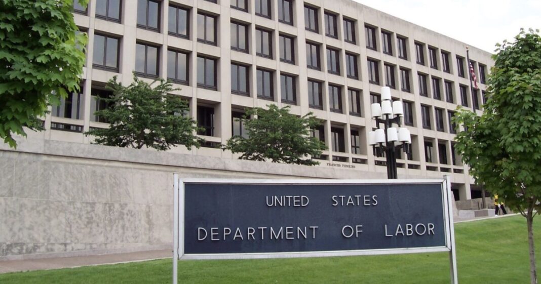 La Administración Trump advierte a los estados sobre el fraude en el desempleo La Administración Trump advierte a los estados sobre el fraude en el desempleo